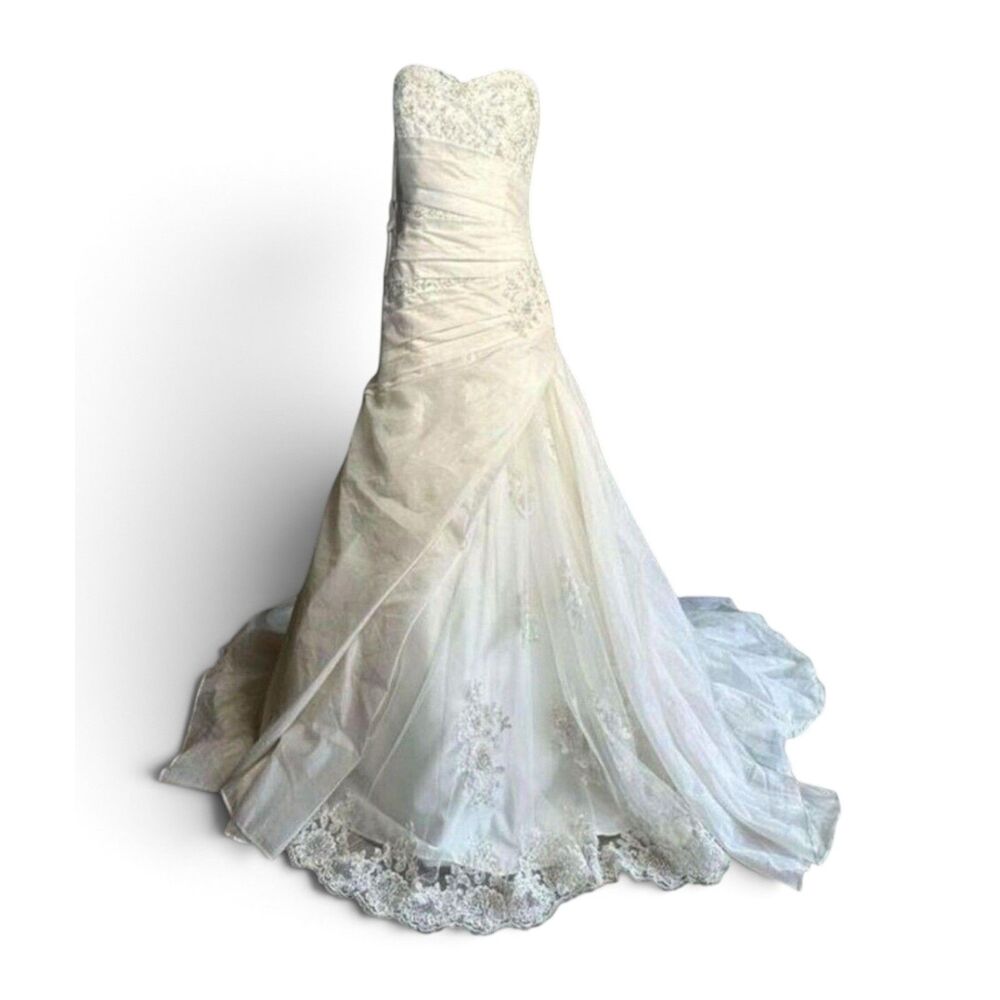 1) NWOT Forever Yours Wedding Gown sz 8